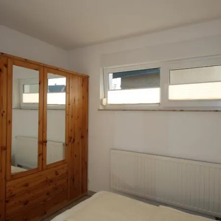 44 Eg - Ferienwohnung Mit Terrasse Und Seeblick * Röbel